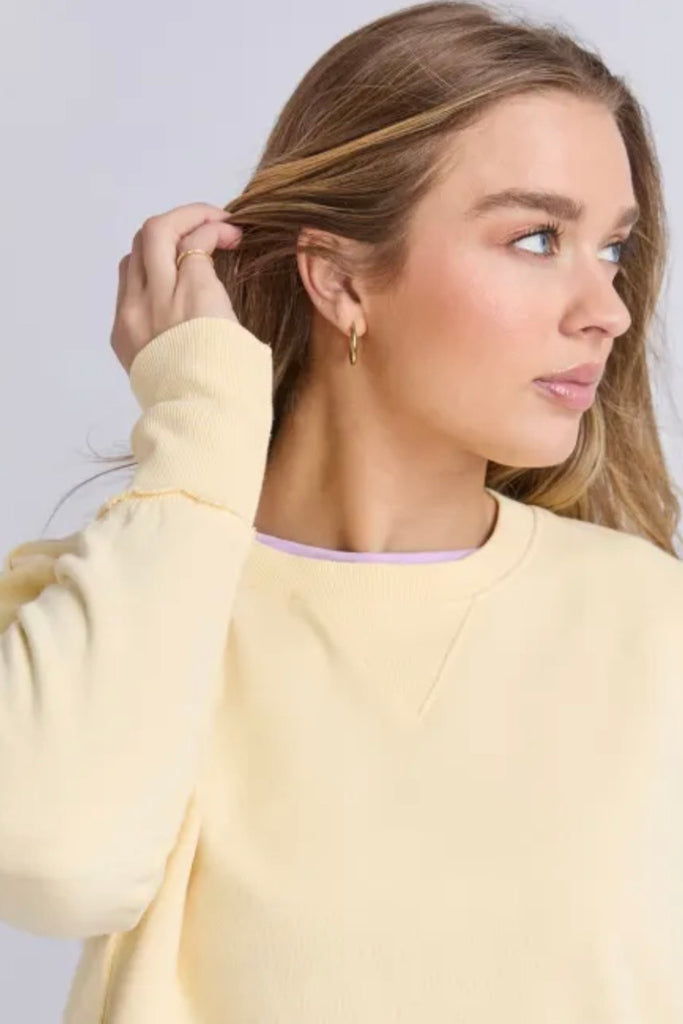 Delilah crew - egg shell-Foxwood-Comfortable, casual and 100% cotton. The Delilah Crew is the perfect addition to your everyday style! Featuring a crew neckline, curved hem and ribbed detailing, this relaxed fit, unbrushed fleece jumper will mix and match with all your wardrobe favourites Round neckline Raw edge detail Relaxed fit Unbrushed Cotton Fleece Our model is 176cm and wears Size 10-Pash + Evolve