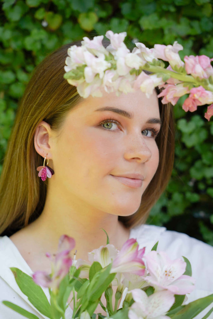 Happy hour earrings - sunset/gold-Hagen + Co-Cute pair of everyday hoops with gorgeous overlapping layers of mixed acrylics. Can be convertible by removing or mixing up the pieces. *Materials: Acrylic, mirror *Nickel Free earring hoops *Light weight and easy to wear. *40mm x 25mm-Pash + Evolve