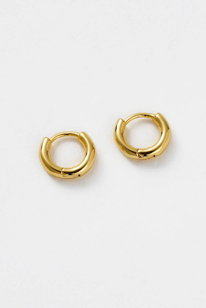 Kendall huggie - gold-Zafino-A timeless essential, the Kendall Huggie features a sleek, polished gold finish with a softly rounded silhouette. Designed for everyday wear, this classic piece adds effortless sophistication to any ear stack – perfect on its own or layered with your favourite hoops. Metal: 18K Gold Plated on BrassDimensions: 8mm HoopWater Resistant: Splash proof, not recommended to be worn in the ocean or pool Water resistant Hypoallergenic & Nickel Free Female Founded & Family Owned-Pash + Evo