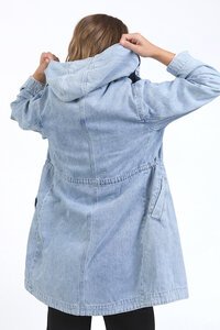 Kingston longline anorak - light blue-Foxwood-The Kingston Longline Anorak is the ultimate all-rounder for the season. With a flattering internal waist cord, you can cinch it in for a more defined shape or leave it loose for a relaxed, casual vibe. Its longer length adds a fresh twist, offering extra coverage while keeping things effortlessly cool. 100% Cotton-Pash + Evolve