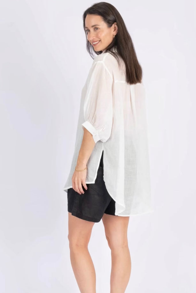 Lise shirt - white-Pash + Evolve-This top is super easy to wear, and the most flattering fit on. Easily dress her up or down. *Button up front * hi-low hemline *100% Linen * Side split-Pash + Evolve