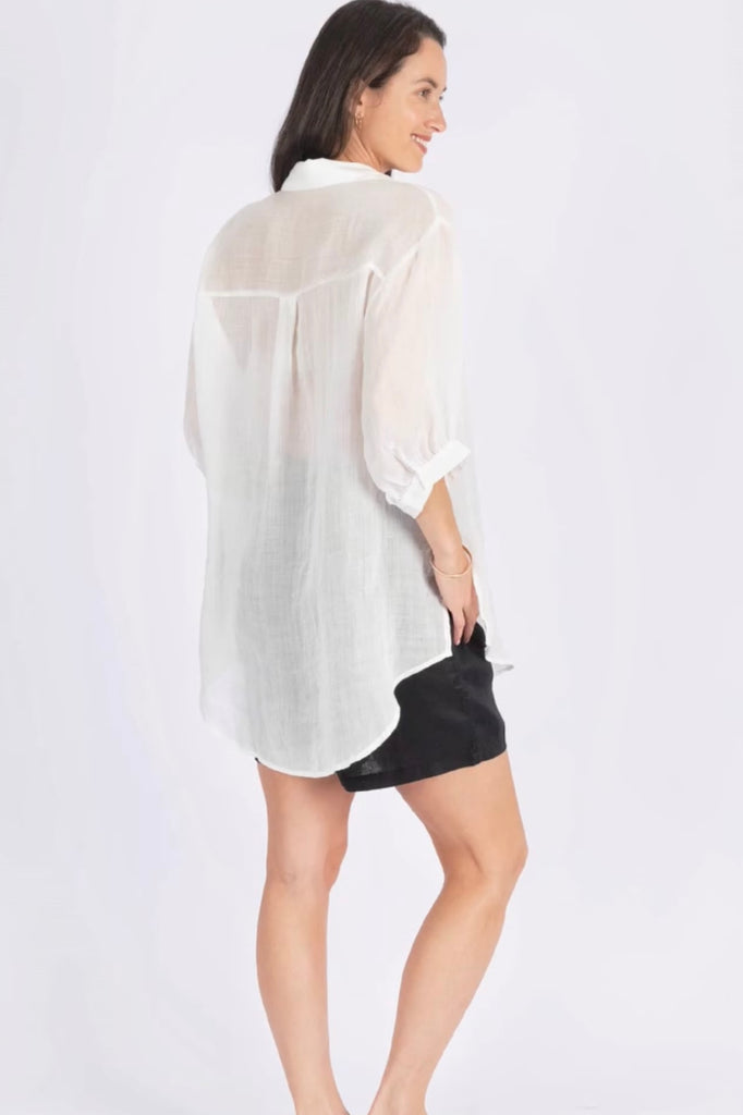 Lise shirt - white-Pash + Evolve-This top is super easy to wear, and the most flattering fit on. Easily dress her up or down. *Button up front * hi-low hemline *100% Linen * Side split-Pash + Evolve