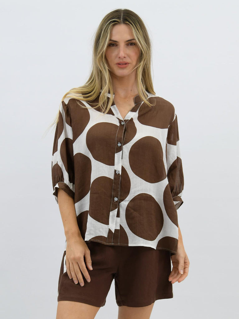 Nikola shirt - Chocolate spot-Pash + Evolve-Our best selling Nikola shirt, now in spots! This top is super easy to wear, and the most flattering fit on. Easily dress her up or down. * Button up front & back * Short sleeves * hi-low hemline * 100% Linen-Pash + Evolve