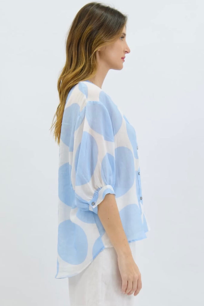 Nikola shirt - ice blue spot-Pash + Evolve-Our best selling Nikola shirt, now in spots! This top is super easy to wear, and the most flattering fit on. Easily dress her up or down. * Button up front & back * Short sleeves * hi-low hemline * 100% Linen-Pash + Evolve
