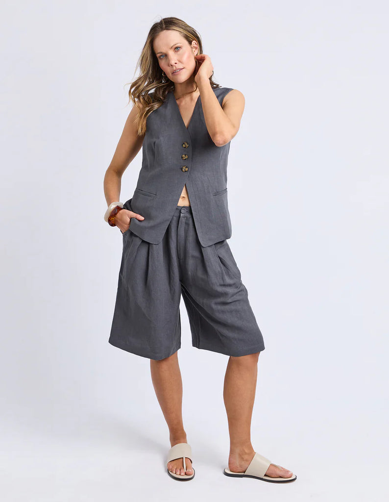 Peyton vest - charcoal-Foxwood-Add a touch of laid-back cool with the Peyton Vest. Crafted from a breezy linen blend, it features a flattering V neckline, three front buttons, and chic faux pockets for effortless style. Perfect for layering and taking your look to the next level. Front placket opening Faux welt pockets Relaxed fit 55% Linen 45% Viscose Model is wearing a size 10-Pash + Evolve