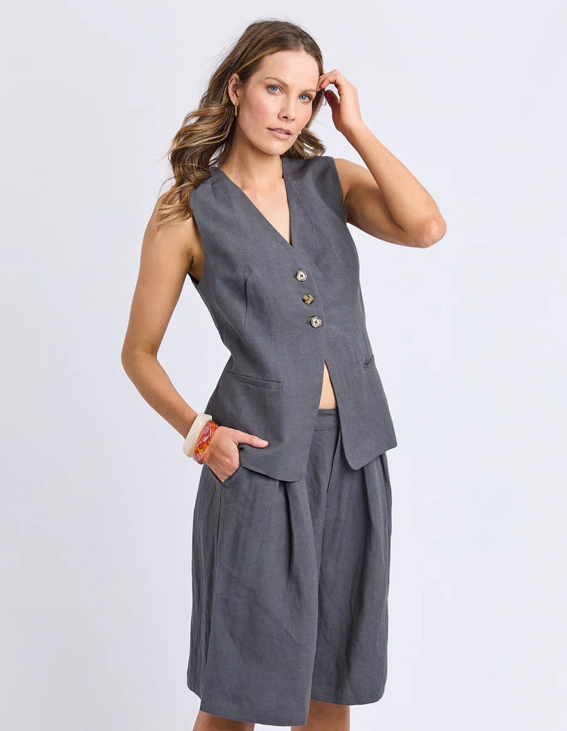 Peyton vest - charcoal-Foxwood-Add a touch of laid-back cool with the Peyton Vest. Crafted from a breezy linen blend, it features a flattering V neckline, three front buttons, and chic faux pockets for effortless style. Perfect for layering and taking your look to the next level. Front placket opening Faux welt pockets Relaxed fit 55% Linen 45% Viscose Model is wearing a size 10-Pash + Evolve