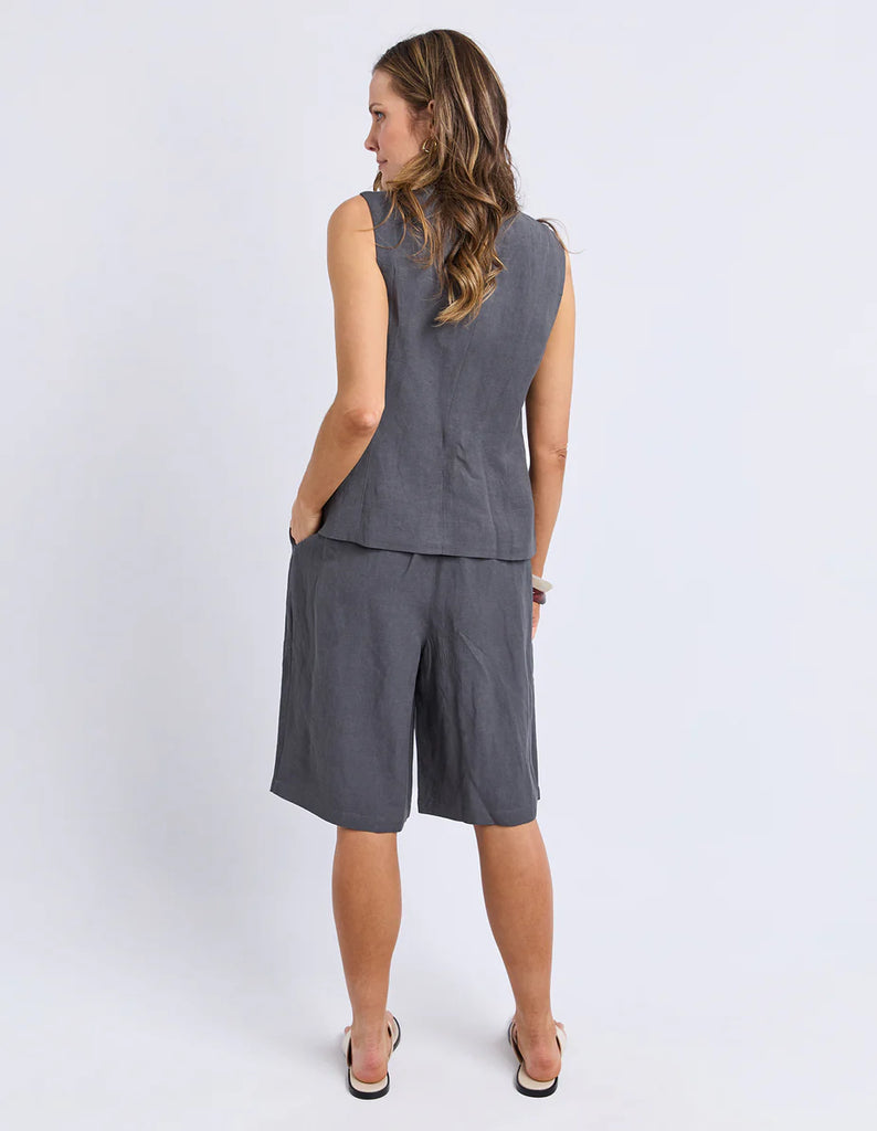 Peyton vest - charcoal-Foxwood-Add a touch of laid-back cool with the Peyton Vest. Crafted from a breezy linen blend, it features a flattering V neckline, three front buttons, and chic faux pockets for effortless style. Perfect for layering and taking your look to the next level. Front placket opening Faux welt pockets Relaxed fit 55% Linen 45% Viscose Model is wearing a size 10-Pash + Evolve