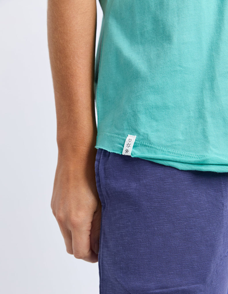 Pima vee tee - Pool blue-Elm-Dubbed as 'everyone's favourite tee' with good merit, the Pima Vee Tee made from pima cotton jersey is a must-have essential piece for your wardrobe. Raw edge detailing on the neckline and sleeve evokes a hint of uniqueness. Everyone's favourite tee Raw edge detail on neckline and sleeve Vee neckline Pima Cotton Jersey 100% Cotton-Pash + Evolve