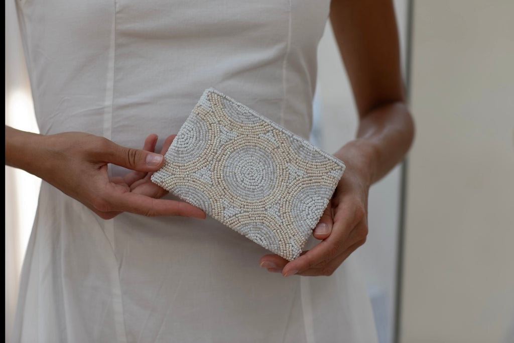 Scarlett beaded coin purse-Pash + Evolve-*Glass beads *Fully lined inside *Coin purse *14x9.5 cm-Pash + Evolve