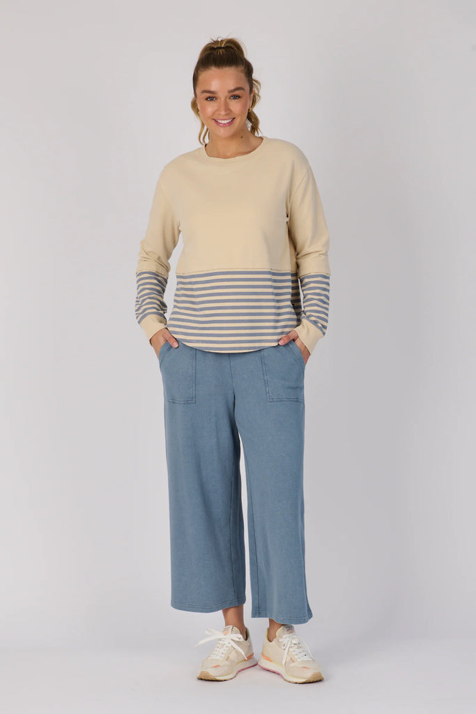 Scoop Hem Long Sleeve Top - Stone Blue Stripe-One Ten Willow-Round Neckline Long Sleeve Scoop Hem Rib Cuff and Collar Panel Detail Material: 80% Cotton 20% Elastane French Terry Model is 176cm (Size 8-10) and wears our size Small Designed in Geelong, Australia-Pash + Evolve
