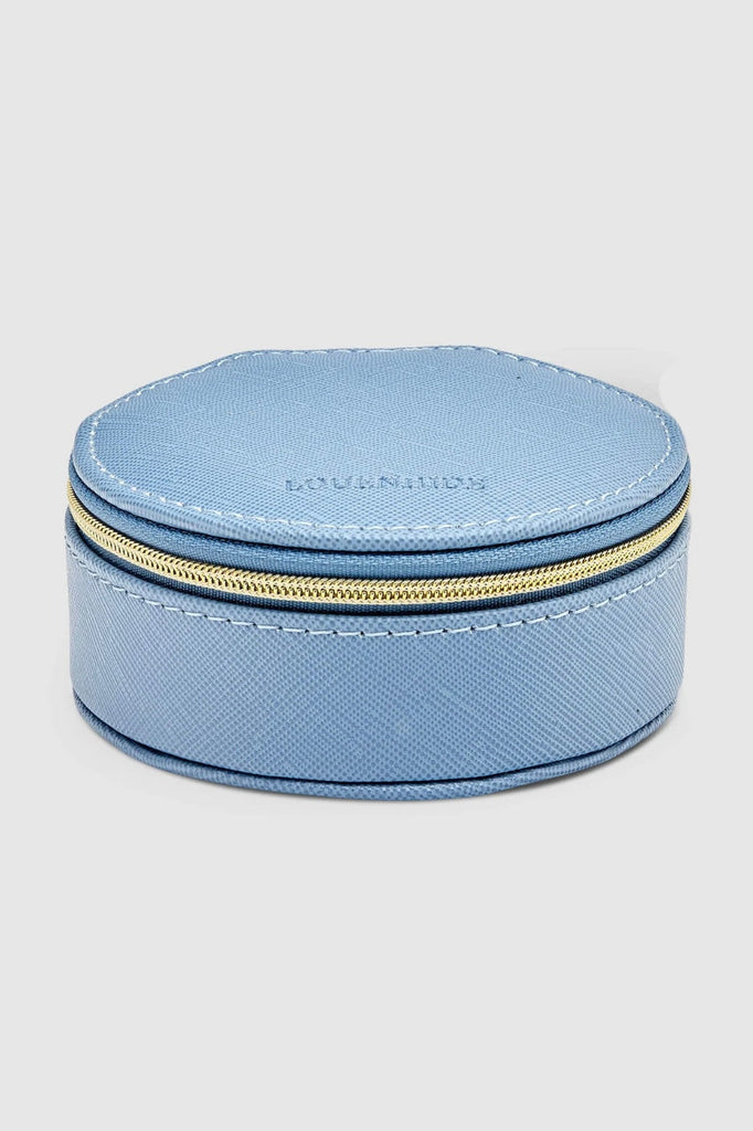Sisco jewellery box - cloudy blue-Louenhide-The Louenhide Sisco Cloudy Blue Jewellery box is a gorgeous travel case ideal for storing your precious gems. Organise your essential items easily with three ring rolls, two compartments, an elasticated slip pocket and a press stud tab for earrings. Structured and protected, this affordable jewellery case will be your new travel companion. Internal Features 3 Ring Rolls, Press Stud Earring Band, Elastic Slip Pocket, 2 Compartments Internal Lining Polyester Recycle