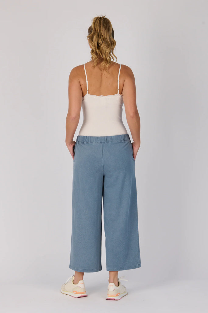 Wide Leg Cullotte - Blue-One Ten Willow-Elasticated Waistband Contrast Waist Tie Wide Leg Side Pockets Culotte Length Material: 80% Cotton 20% Elastane French Terry Model is 176cm (Size 8-10) and wears our size Small Designed in Geelong, Australia-Pash + Evolve