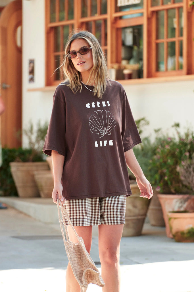 Luna Oversized Tee - brunette/milk shell