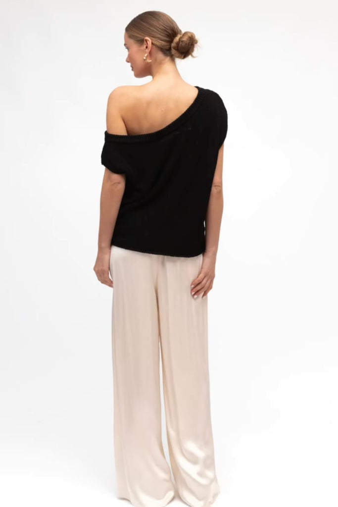 Arlie knit top - black-Pash + Evolve-*Asymmetrical neckline *Can be worn on or off the shoulder *Knit *70% Acrylic, 30% Polyester-Pash + Evolve