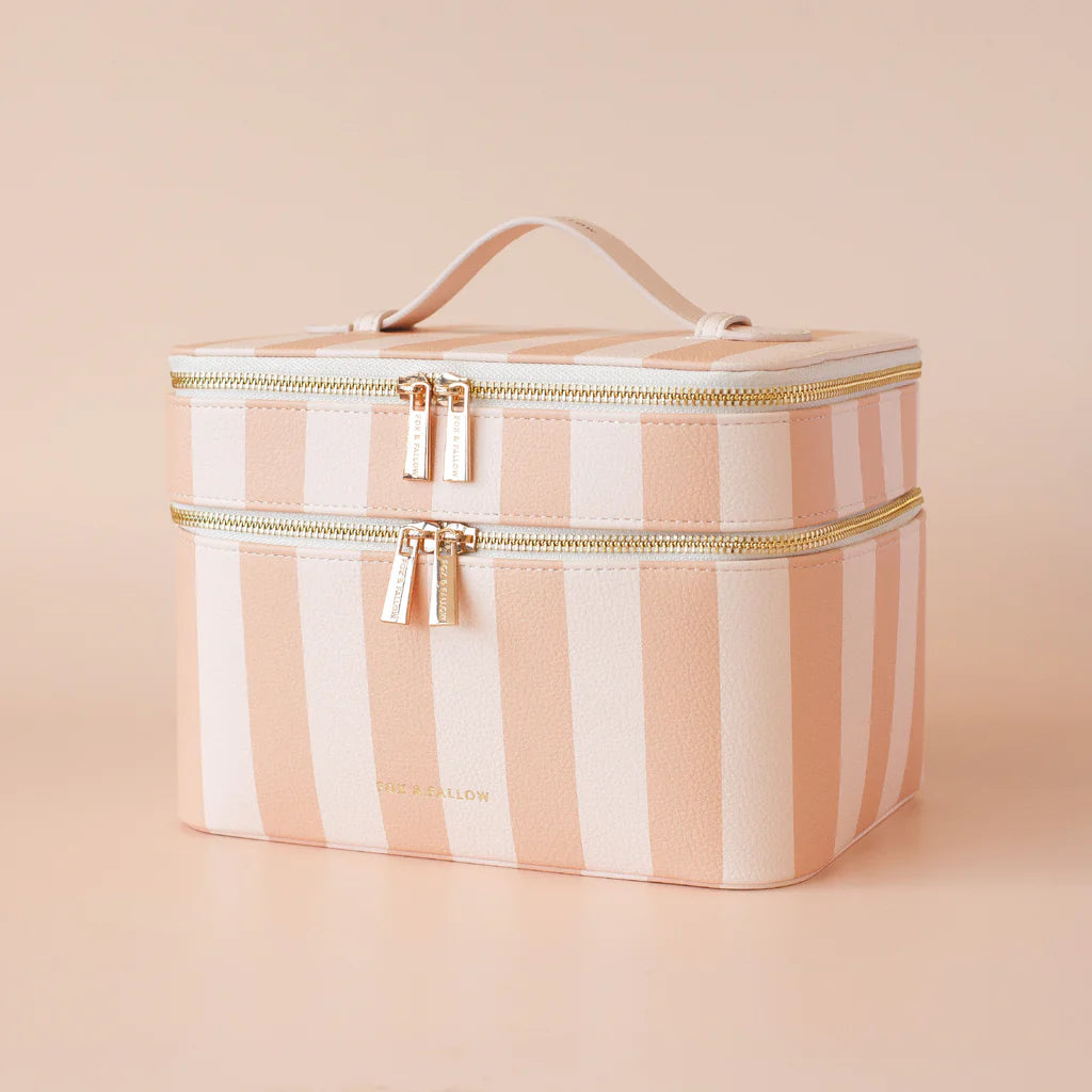 Corsica Vanity Case-Fox & Fallow-Say hello to your new bestie - the Fox & Fallow 'Classic' Vanity Case! She’ll get you organised and keep you organised, whipping your skincare and makeup routine into shape. Not just for travel, it's the perfect bag for everyday! • Vanity Case: 24 x 16.5 x 17.5cm.• Box: 26 x 20 x 20cm.• Pebble vegan leather with a tan lining.• Dual layer with elastic loops.• Internal zip pocket.• Gold hardware.• Two handles and two zippers for easy access.• Bonus removable clear bag.• Max. w
