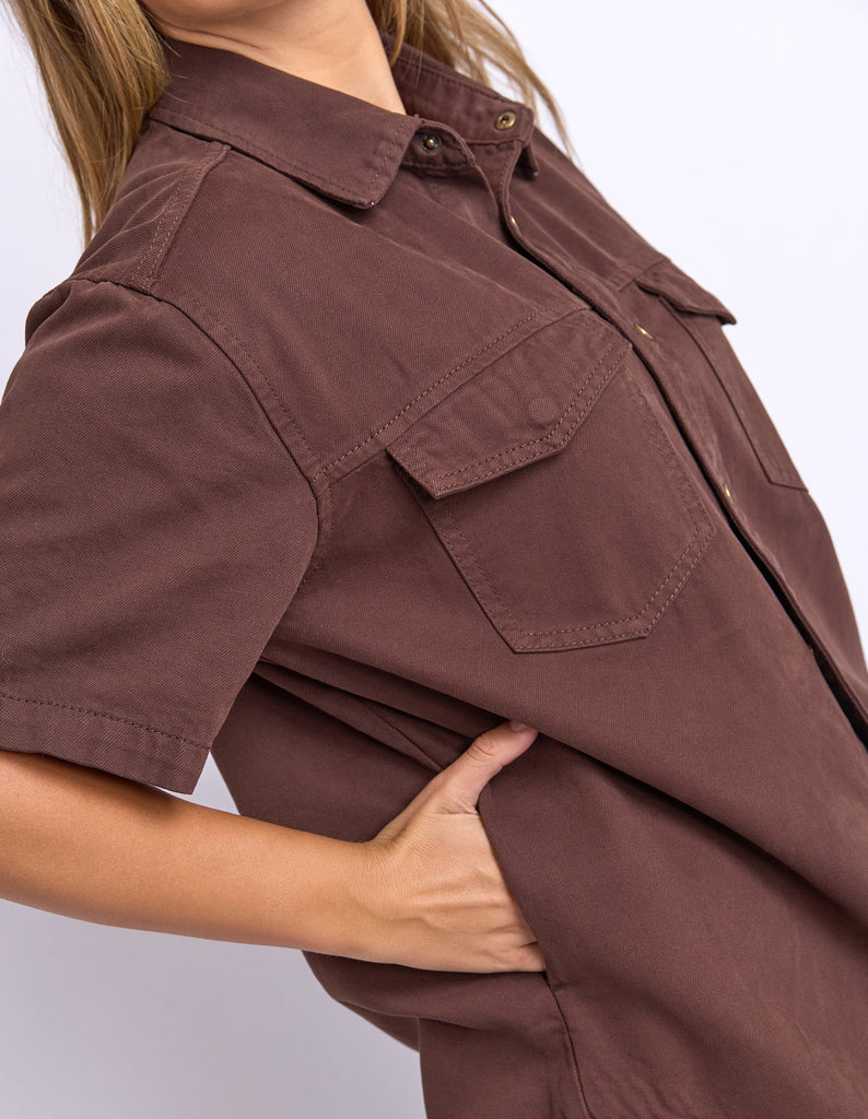 Daisy Short Sleeve Shirt - Chocolate-Foxwood-Your favourite denim shirt just got cooler with short sleeves. Featuring a button-through placket, front chest pockets, and a relaxed fit, the Daisy SS Shirt is perfect for easygoing days with laid-back style. Button through placket Front chest pockets Relaxed fit Model is wearing a size 10-Pash + Evolve