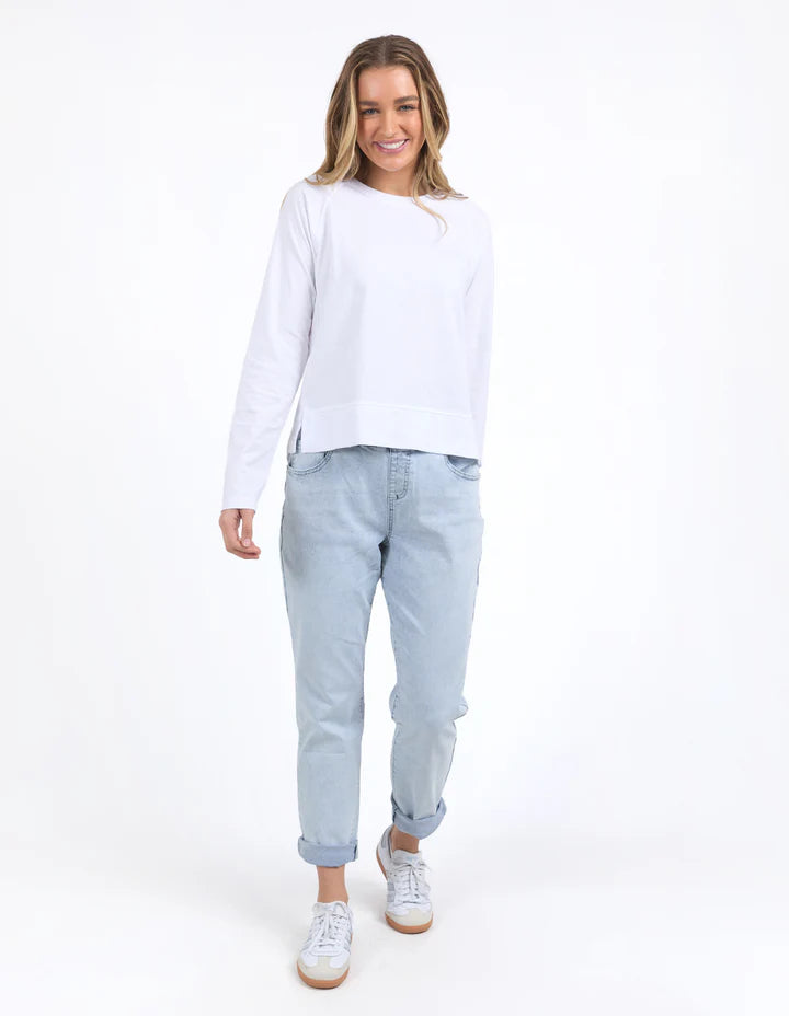 Endless Long Sleeve Tee - White-Foxwood-The Endless Long Sleeve features a classic design with a side split hem and lightweight feel. Its crew neck and clean finish make it a comfortable choice for everyday wear. Round neckline Raglan sleeve Side seam splits 100% Cotton Our model is 176cm and wears Size 10-Pash + Evolve