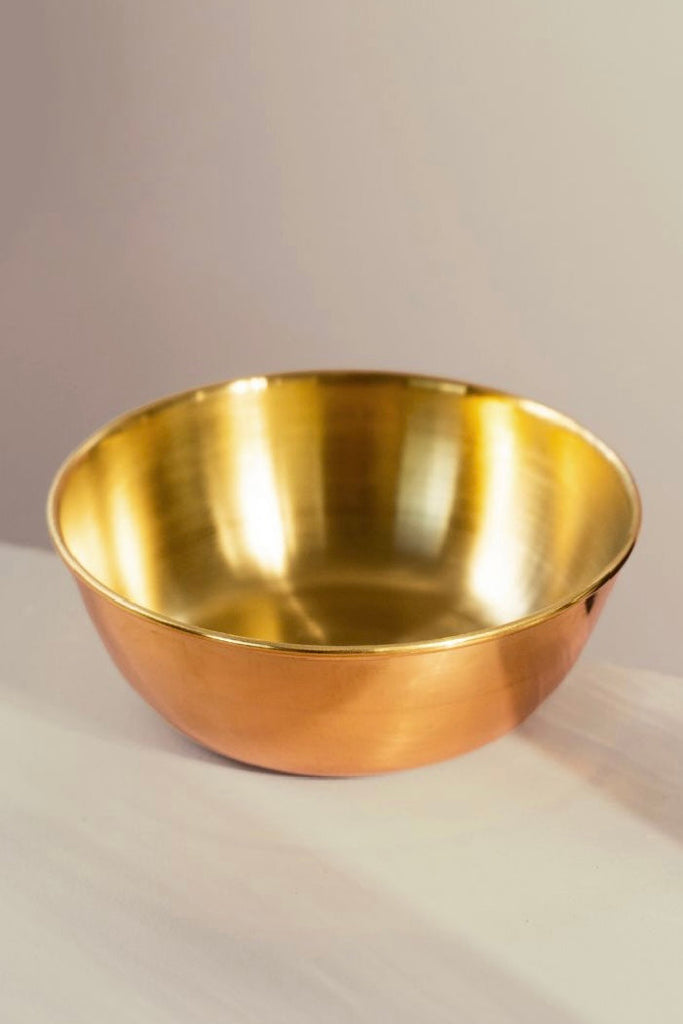 Facial Mask Bowl-Pash + Evolve-This gorgeous brass mixing bowl designed to mix and apply your Stray Willow Facial Masks. Perfect for mixing and applying and is easy to rinse out ready for your next pamper session. To use: Simply measure, mix, and apply your favorite face mask using the bowl for a hassle-free and enjoyable skincare routine. Enjoy your pampering session!-Pash + Evolve