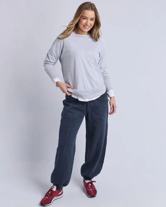 Farrah long sleeve - Grey marle-Foxwood-A new crew to the Foxwood range the Farrah Long Sleeve in 100% Fresh Pima Cotton features a classic crew neckline and raw edge detail. This relaxed fit jumper is an easy everyday wear. Round neckline Raw edge detail Relaxed fit Pima Cotton Jersey Our model is 176cm and wears Size 10-Pash + Evolve