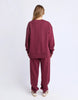 Intention crew - Port-Foxwood-A familiar favourite, refreshed. The Intention Crew is cut in the same shape as our best selling Interval Crew, giving you that just right oversized fit you already love. Updated with bold Foxwood branding for a fresh sporty feel, it is soft, cosy and made for wherever the day takes you. Foxwood exclusive front chest artwork Side splits Oversized fit 100% Cotton Our model is 176cm and wears Size 10-Pash + Evolve