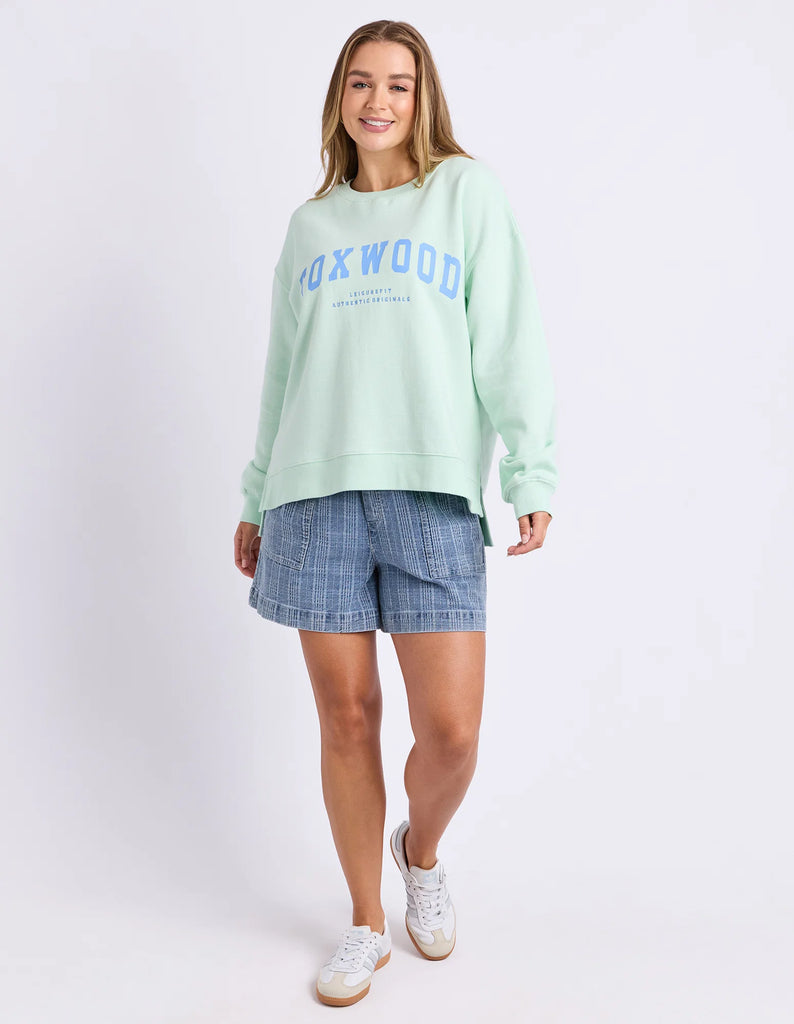 Interval crew - mint/blue bell-Foxwood-The Interval Crew is our designers new favourite this season. Featuring all the classic heritage of Foxwood LeisureFit fleece this relaxed fitting crew sports a oversized print along the back shoulders and is both comfortable and cool. Front chest print Large back & sleeve print Oversized fit 100% Cotton Our model is 176cm and wears Size 10-Pash + Evolve