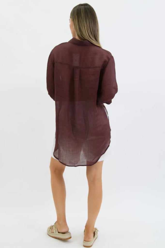Lise shirt - Chocolate-Pash + Evolve-This top is super easy to wear, and the most flattering fit on. Easily dress her up or down. *Button up front * Hi-low hemline *100% Linen * Side split-Pash + Evolve
