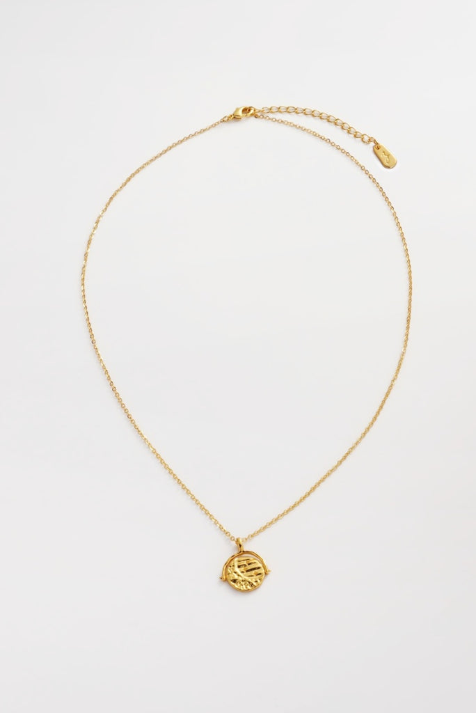 Luna pendant necklace - gold-Zarla-A fine chain finished with a sculpted sun pendant. Light-catching and radiant, it brings a warm, sunlit glow with a subtle celestial edge. Effortless, feminine, and designed to elevate everyday styling. *18K Gold Plated Solid Brass Base *Water proof: Can be worn in the ocean or pool-Pash + Evolve