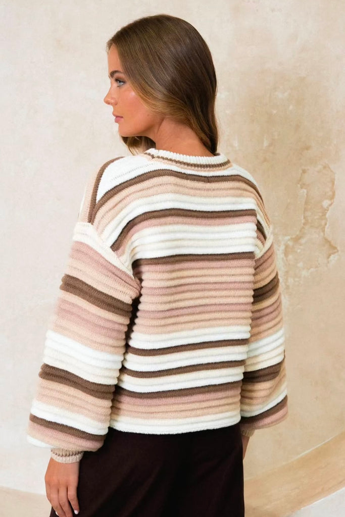 Macey knit - beige-Pash + Evolve-This stunning knit is super cute & stylish. Perfect to pair with any outfit! *Round neck *Long sleeve *100% Polyester-Pash + Evolve