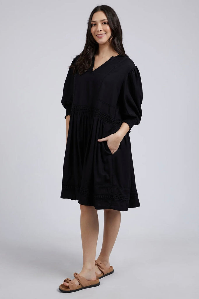 Market dress - black-Elm-A Dress For The Seasons. The Elm Market Dress In Soft And Drapey Linen Blend Fabric Is A Gorgeous Style For Everyday Wear. Featuring A Flattering Vee Neckline With Lace Trim Detail And Of Course, Pockets, This Dress Can So Simply Be Dressed Up Or Down With Depending On The Occasion. Soft & Superior Drape Lace Trim Detailing Vee Neckline Linen Viscose Blend Model is 169cm and wears Size 10-Pash + Evolve