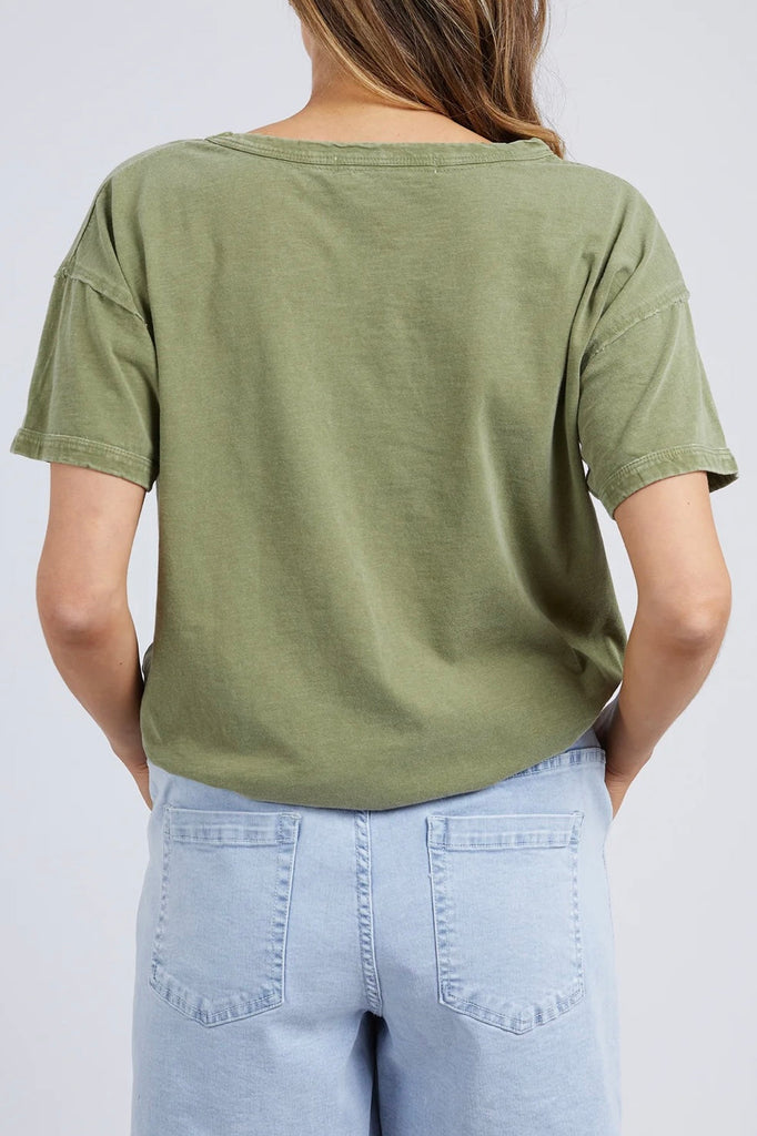 Marley Tee - Sea Kelp-Foxwood-Great new shape for Foxwood. A slightly shorter length and boxy shape this everyday 100% cotton tee features a great colour wash and will be your go-to all season long. Shorter length Boxy shape Green colour 100% cotton-Pash + Evolve