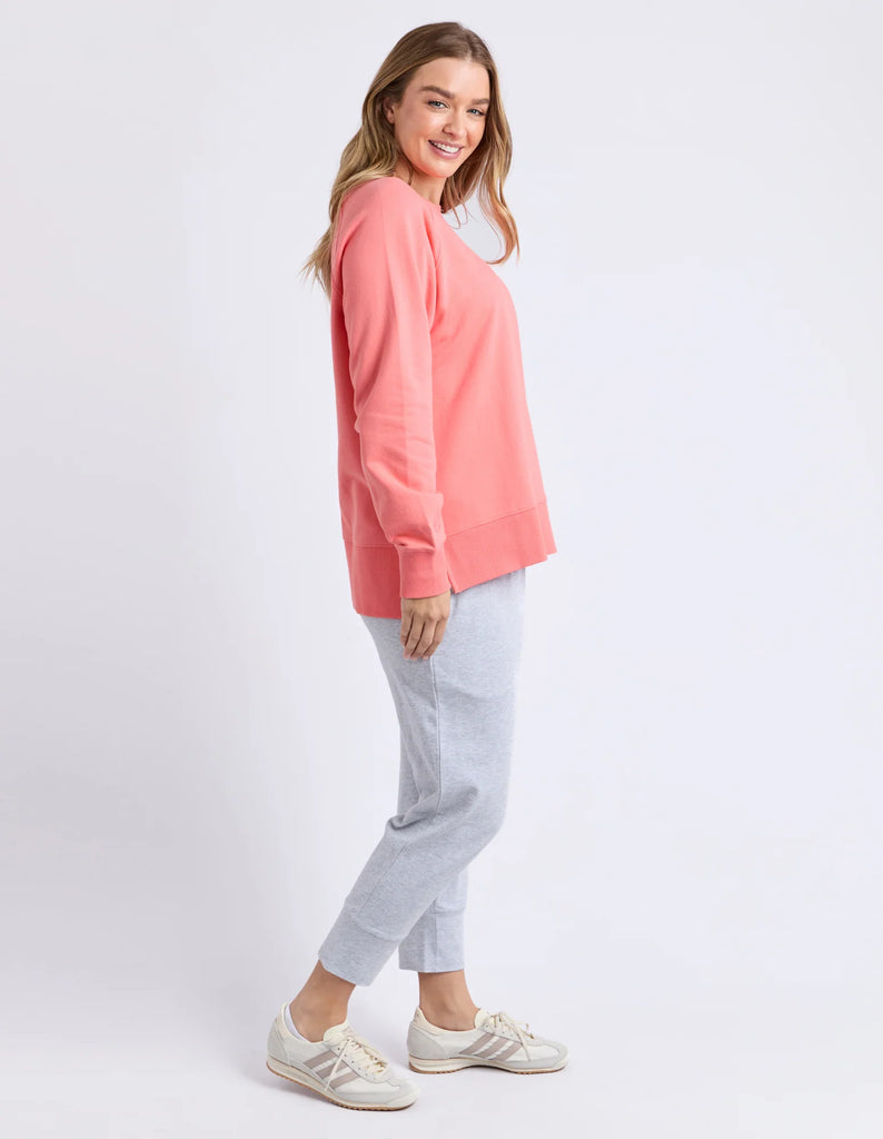 Melbourne crew - cosy coral-Elm-Designed from a classic Elm Crew, the new Melbourne Crew will be your new go-to casual jumper for every day. Featuring a scooped crew neckline, dropped raglan sleeve and splits at the hem, this relaxed-fitting crew is comfortable and stylish. Raglan sleeve Crew neckline Side hem splits Unbrushed Cotton fleece 100% Cotton Model is wearing a size 10-Pash + Evolve
