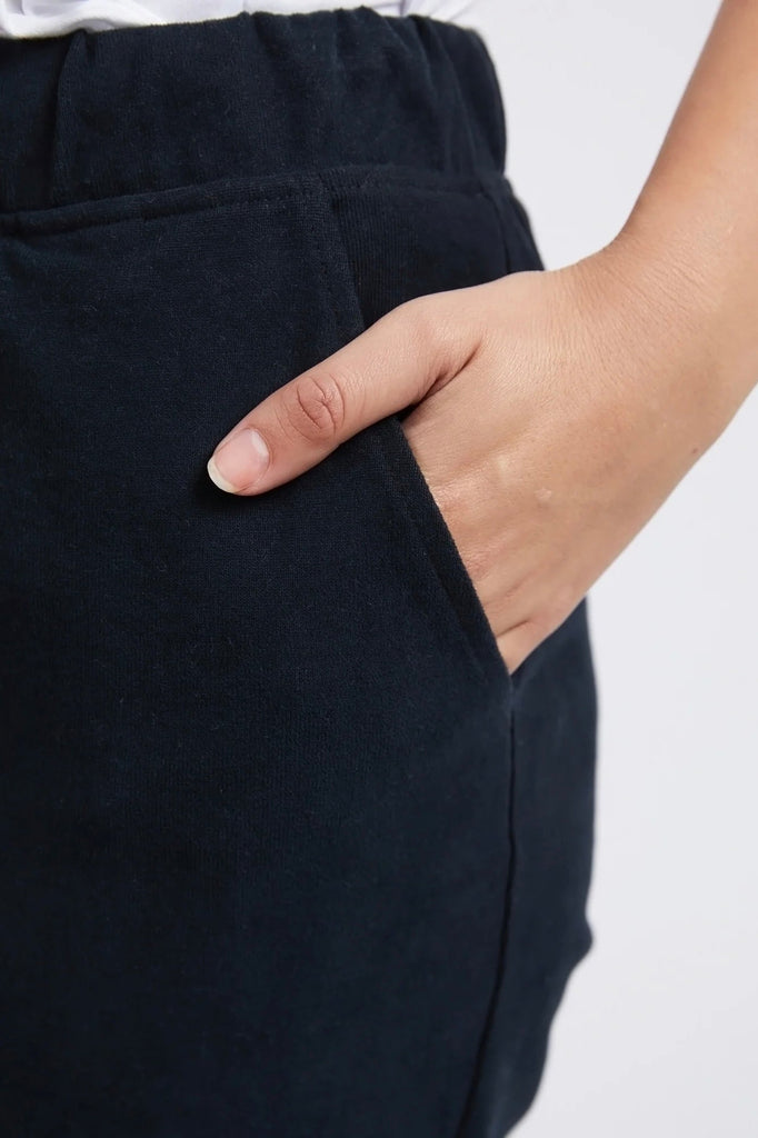 Monday Pant - Black-Foxwood-Who says we don't like Mondays? The Monday Pant is our new favourite go-to pant for ultra-comfort. Featuring an elastic waist and contrast drawcord, these unbrushed and cosy cotton pants are not just for Monday, you'll find yourself wearing them everyday of the week! Elastic waist Contrast drawcord Side pockets 100% Cotton Model is 176cm and wears Size 8-10 Designed in Australia-Pash + Evolve