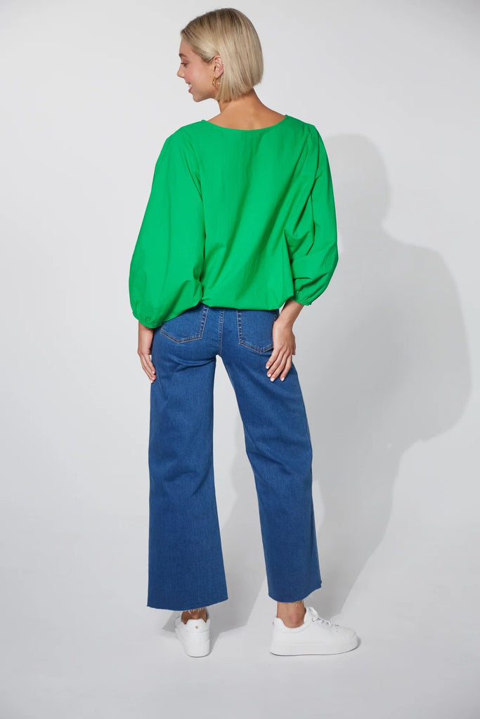 Montrose Top - Evergreen-HAVEN-Meet the Montrose Top, a testament to versatility. Perfect for a polished office look with trousers or a chic, casual ensemble paired with your favourite denim. Crafted from soft and durable cotton poplin, it provides a luxurious feel. The batwing sleeves and bubble hem with an elastic toggle add bold flair, making it a stylish choice for any occasion. Round neck Batwing sleeve with elastic cuff Bubble hem with elastic toggle Easy fit 100% Cotton XS/S, S/M, M/L, L/XL-Pash + Ev