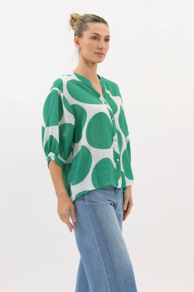 Nikola shirt - green spot-Pash + Evolve-Our best selling Nikola shirt, now in spots! This top is super easy to wear, and the most flattering fit on. Easily dress her up or down. * Button up front & back * Short sleeves * hi-low hemline * 100% Linen-Pash + Evolve
