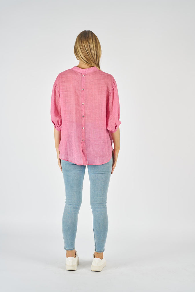 Nikola shirt - pink-Pash + Evolve-Nikola is always on Demand, in fact you will want to own her in every colour. This top is super easy to wear, and the most flattering fit on. Easily dress her up or down. * Button up front & back * Short sleeves * hi-low hemline * 100% Linen-Pash + Evolve