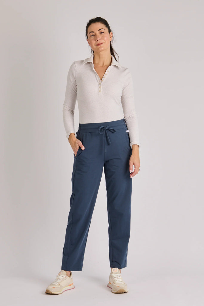 Panel detail pant - navy-One Ten Willow-*Soft, breathable fabric with stretch*Elastic waistband with adjustable drawcord*Flattering tapered leg silhouette*Modern panel detailing*Cotton/Elastane-Pash + Evolve