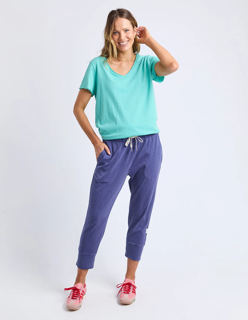 Pima vee tee - Pool blue-Elm-Dubbed as 'everyone's favourite tee' with good merit, the Pima Vee Tee made from pima cotton jersey is a must-have essential piece for your wardrobe. Raw edge detailing on the neckline and sleeve evokes a hint of uniqueness. Everyone's favourite tee Raw edge detail on neckline and sleeve Vee neckline Pima Cotton Jersey 100% Cotton-Pash + Evolve