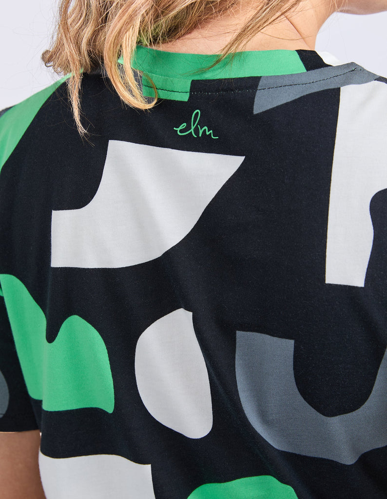 Stijl dress - abstract-Elm-Redefine comfort and chic with the Stijl Dress a fresh take on gorgeous geometric designs. Every wardrobe deserves a little fun – and this brings it. Exclusive Elm print Side pockets Regular t-shirt dress fit 100% Cotton Model is wearing a size 10-Pash + Evolve