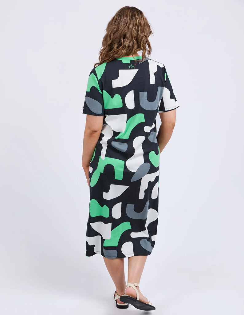 Stijl dress - abstract-Elm-Redefine comfort and chic with the Stijl Dress a fresh take on gorgeous geometric designs. Every wardrobe deserves a little fun – and this brings it. Exclusive Elm print Side pockets Regular t-shirt dress fit 100% Cotton Model is wearing a size 10-Pash + Evolve