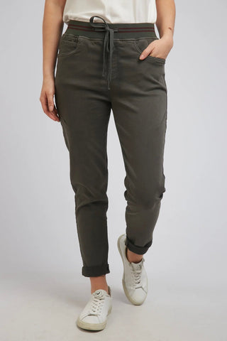 On The Go Pant - Jungle Green