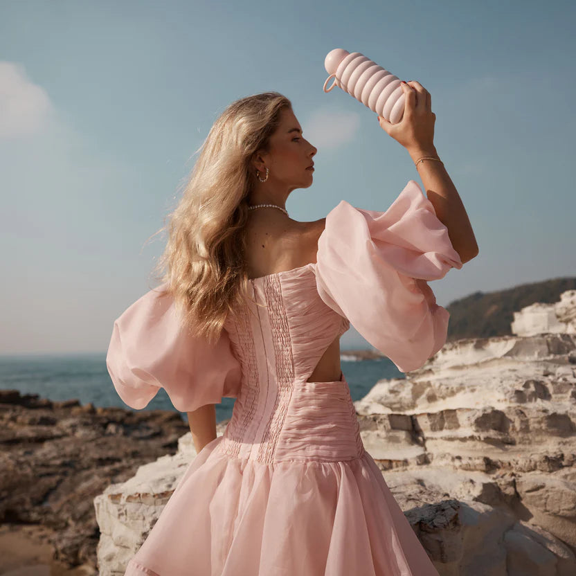 The Bubble - Ballet Pink - Reusable Water Bottle 700ml-Fox & Fallow-Elevated Hydration. Because you have the most impeccable taste. The Bubble™ is a carefully crafted water bottle designed for our most discerning customers. Its iconic ball lid, ergonomic chug cap and elegant silicon handle are designed with your decor in mind. With its iconic silhouette and clean matte finish, the Bubble™ is as functional as it is beautiful. Its double-walled, vacuum insulated stainless steel design means you’ll enjoy icy 