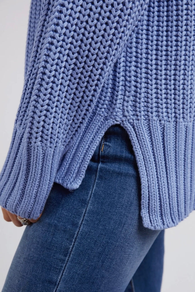 Verbena Knit - Hydrangea-Elm-100% Chunky Cotton Fun! The Verbena Knit is a fabulous thick ribbed layering piece for effortless style this season. TRADITIONAL KNITWEAR CHUNKY 1X1 RIB SPLITS AT HEM 100% COTTON OUR MODEL WEARS SIZE 10-Pash + Evolve