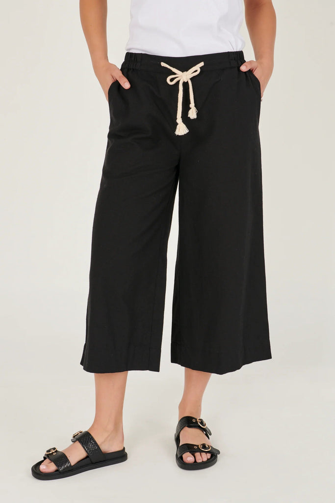Wide leg pant - black-One Ten Willow-3/4 Length Natural Colour Waist tie Side Seam Pockets Elastic waistband Fabrication: 85% Cotton 15% Flex-Pash + Evolve