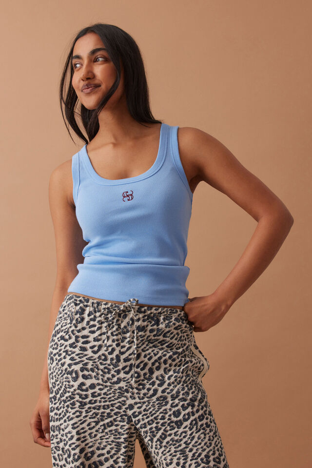 Zoe Contour Rib Scoop Tank - Powder blue-Ceres Life-Organic cotton rib Regular length Close to body fit Scoop neck The extra fabric weight smooths your body shape. The 2x2 rib and 5% elastane guarantees retention and support. Creates smooth shaping while enhancing your beautiful-Pash + Evolve
