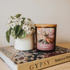 AUSTRALIAN FLORALS + HONEY CANDLE-FRANKIE GUSTI-Candles-A musky floral fragrance of native protea, waratah, star jasmine, nectarine blossom, cyclamen & sticky balsam honey. This scent transports you to a field of brilliant wildflowers blanketing the outback landscape of Western Australia. Inspired by our native flora, the AUSTRALIANA SERIES encapsulates the beauty of our diverse our sunburnt land, evokes memories of happiness and holds the essence of why we call this great land home.50hrs100% pure soy waxLe